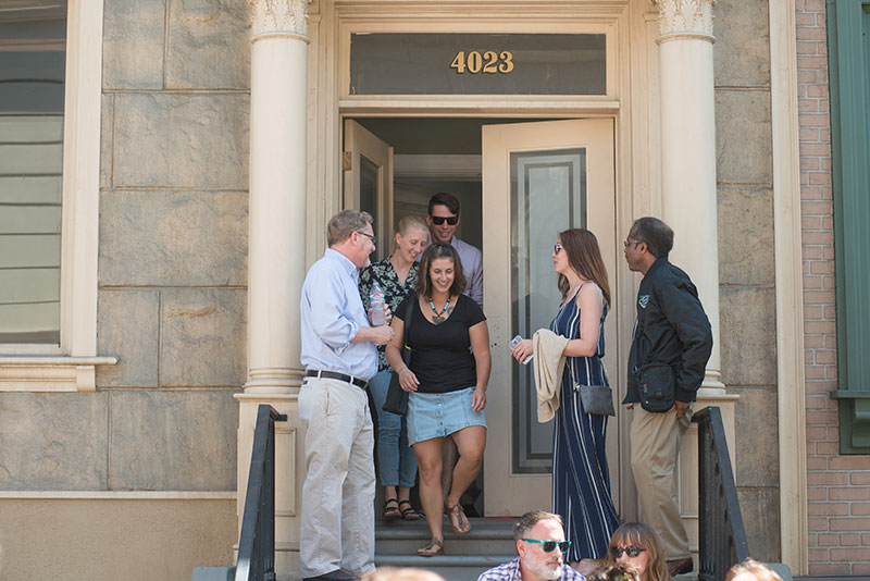 Alums touring the sets on the WB lot